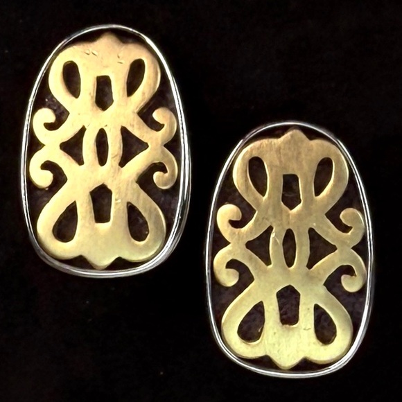 Beautiful costume, LC makers mark clip on earrings - Picture 1 of 5